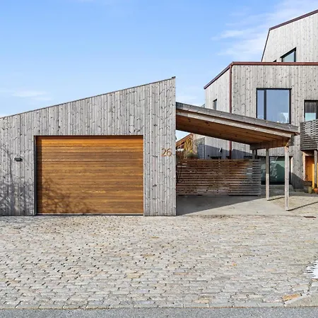 Holiday home Casa Roaldsoy