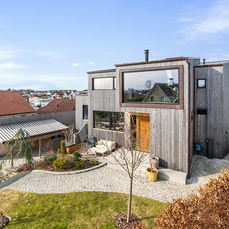 Casa Roaldsoy Holiday home *